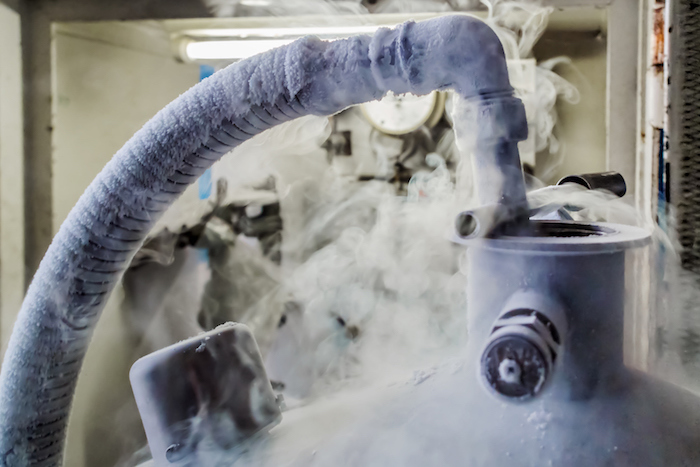 liquid-nitrogen tank that is being temperature monitored